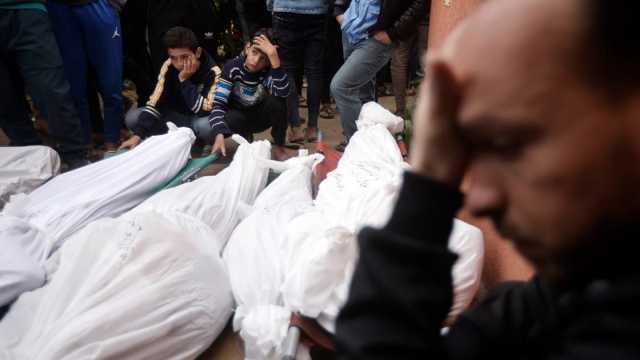 الحكومة الفلسطينية تدعو لتحقيق دولي عاجل بشأن إقدام جيش الاحتلال على دفن مصابين أحياء في غزة