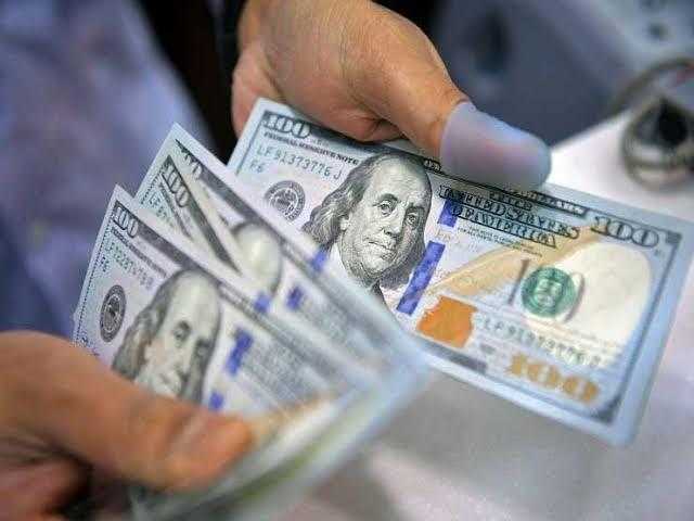 خبير اقتصادي: تحريك سعر الصرف أمر مستحيل في الوقت الحالي