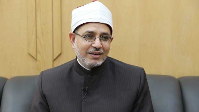 رئيس جامعة الأزهر يزور جناح الأديان في COP28 ويشيد بجهود مجلس حكماء المسلمين
