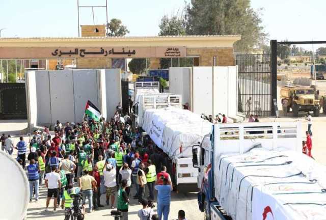 القاهرة الإخبارية.. دخول شاحنات مساعدات إنسانية جديدة من معبر رفح إلى قطاع غزة