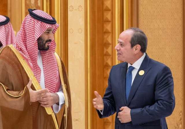 الرئيس السيسي يلتقي ولي العهد السعودي على هامش قمة الرياض