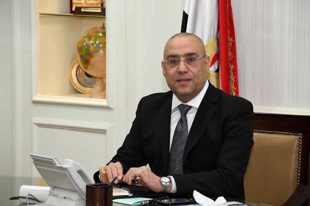 وزير الإسكان لرئيس هيئة المناطق الاقتصادية العمانية: مصر لديها فرص استثمارية واعدة