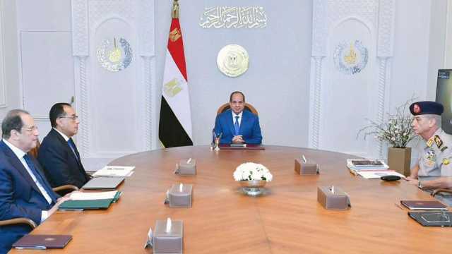 السيسي يوجه الحكومة بتقديم الدعم والمساندة للأشقاء في ليبيا والمغرب