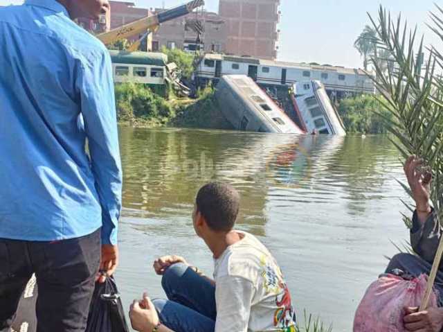 متحدث الصحة: تواصل عمليات إنقاذ المصابين في حادث قطار المنيا