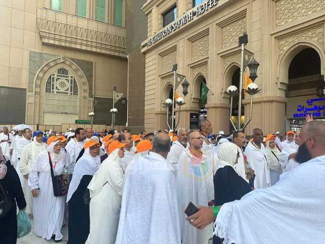 اليوم.. مغادرة آخر أفواج حج الجمعيات الأهلية إلى مكة المكرمة