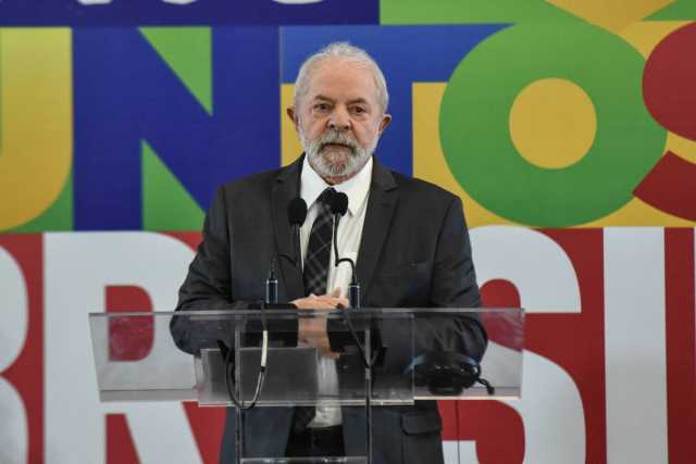 الرئيس البرازيلي يؤيد عملة موحدة لمجموعة بريكس