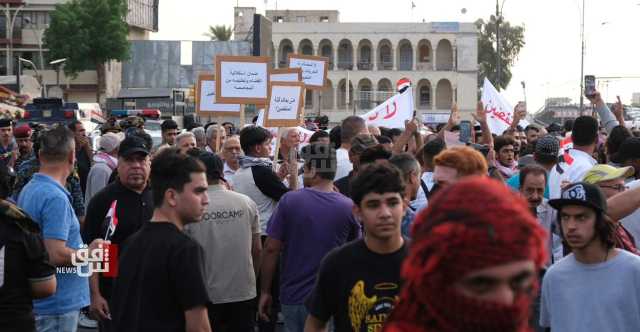 المتظاهرون يتزايدون في التحرير واحتكاكات متقطعة مع القوات الأمنية (صور)