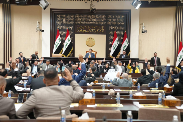 تلبيةً لدعوة الصدر .. برلماني يعلن البدء بجمع التواقيع لغلق السفارة الأمريكية في بغداد