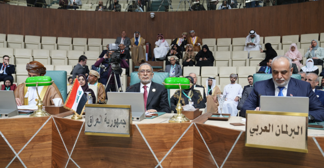 العراق يدعو البرلمانات العربية الى تشريع قوانين ترفض تهجير الفلسطينيين