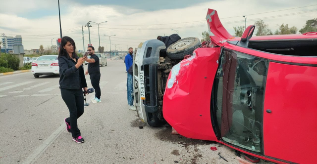 السليمانية.. تصادم مروري بين 4 عجلات  يسفر عن انقلاب مركبتين (صور)