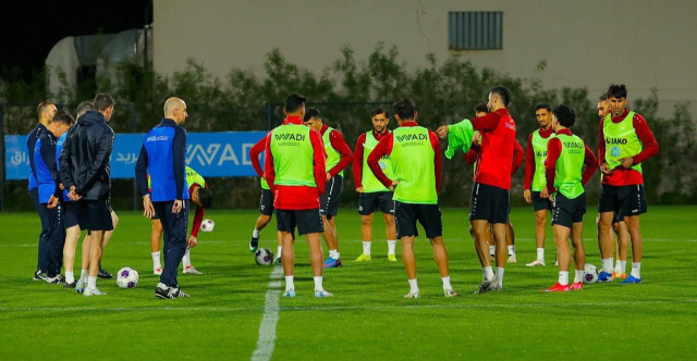 باستثناء لاعب تعرض لوعكة صحية.. العراق يكثف تدريباته استعداداً لفلسطين