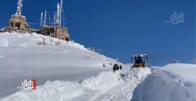 بارتفاع وصل إلى 150 سم.. شفق نيوز توثق إزالة الثلوج في دهوك (صور وفيديو)