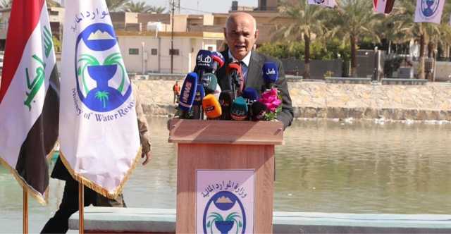 وزير الموارد يُطمئِن العراقيين بتأمين كمية أكثر من المياه في الصيف المقبل