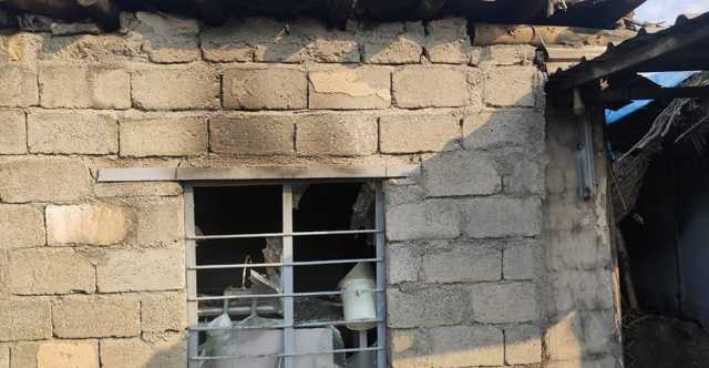 النيران تلتهم منزلا بالكامل مما أسفر عن اصابة افراد اسرة بحروق متفاوتة شمال اربيل (صور)