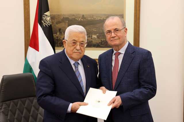 الرئيس الفلسطيني يكلف محمد مصطفى بتشكيل الحكومة