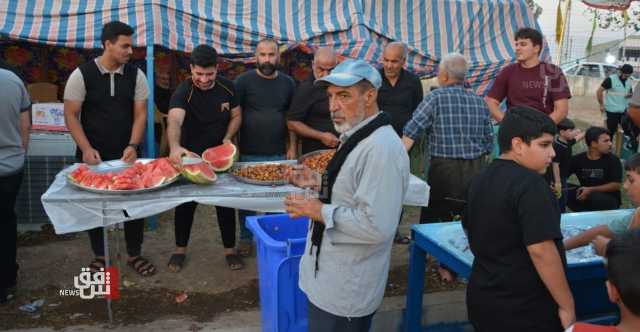 عبر كركوك إلى كربلاء.. زوار اجانب لاداء مراسم الزيارة الاربعينية (صور)