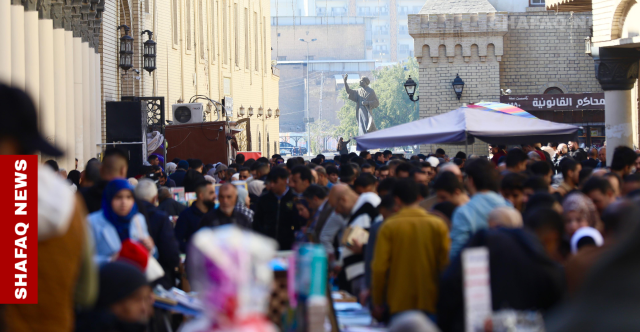 شارع المتنبي.. ذاكرة بغداد الثقافية تنبض بالحياة كل جمعة (صور)