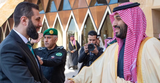 بن سلمان يستقبل الشرع في الرياض.. جملة من الملفات على الطاولة