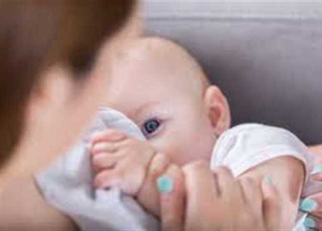 هل يجب التوقف حال إصابتك بمرض؟.. 15 شائعة عن الرضاعة الطبيعية في أسبوعها العالمي