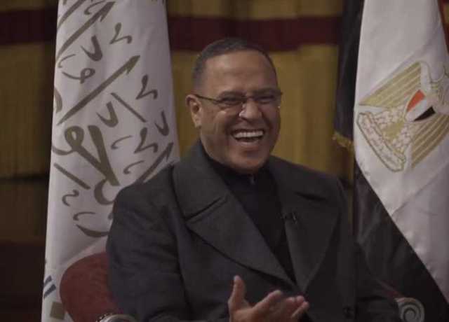 أشرف عبد الباقي: «بحترم أي حد ينتقد مسرح مصر.. وحذرت الشباب من الكلام في السياسة