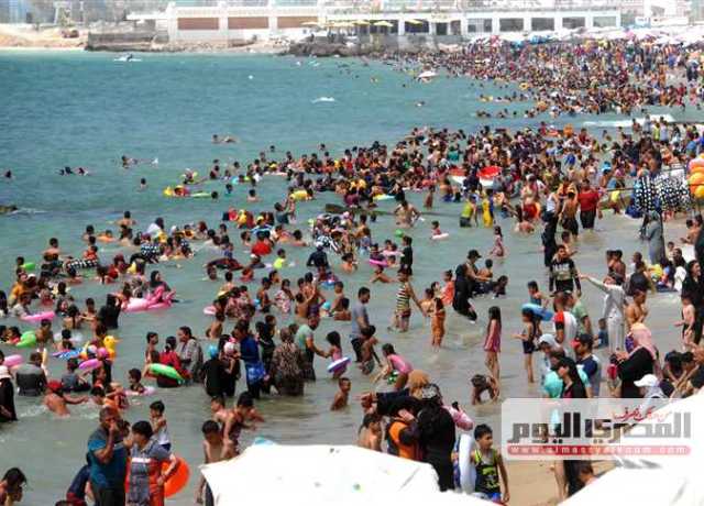 مليون زائر لشواطئ الإسكندرية في عطلة عيد الأضحى