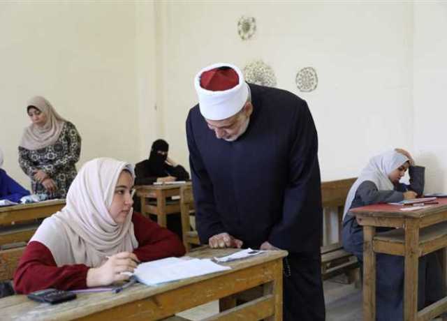 سوهاج: 17 ألف طالبة وطالبة يختتمون امتحانات الشهادة الثانوية الأزهرية