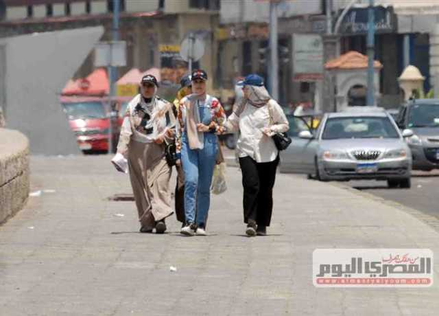 موجة حارة تضرب قرى ومدن المنيا.. ودرجات الحرارة تصل لـ42 مئوية