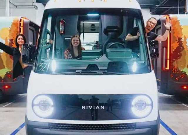 Rivian تركز جهودها في صناعة سيارات الخدمات المتنقلة