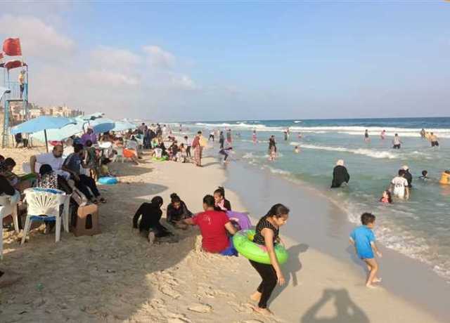 «السياحة» تعلن نسب الإشغالات بشواطئ الإسكندرية اليوم
