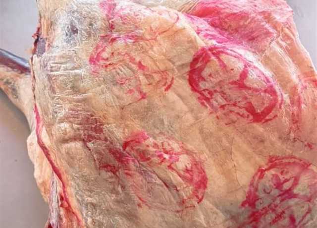 حملات بيطرية مكثفة بمراكز وأحياء الإسماعيلية للتأكد من جودة اللحوم والدواجن بالأسواق