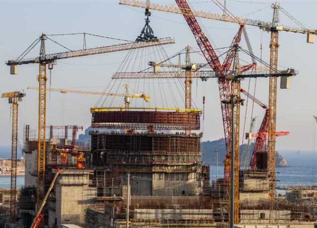 روساتوم تعلن تركيب الطبقة الخامسة لحجرة مفاعل محطة أكويو النووية بتركيا