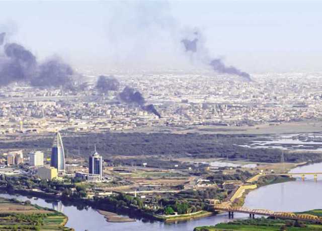 الجيش السوداني: قتلى في حادث تحطم طائرة ونجاة طفلة