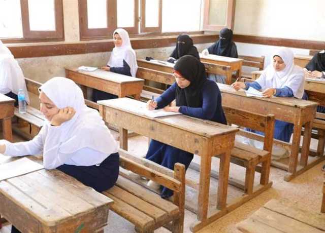2223 طالب وطالبة يؤدون امتحان «الصرف» بالثانوية الأزهرية 2023 بالإسكندرية اليوم