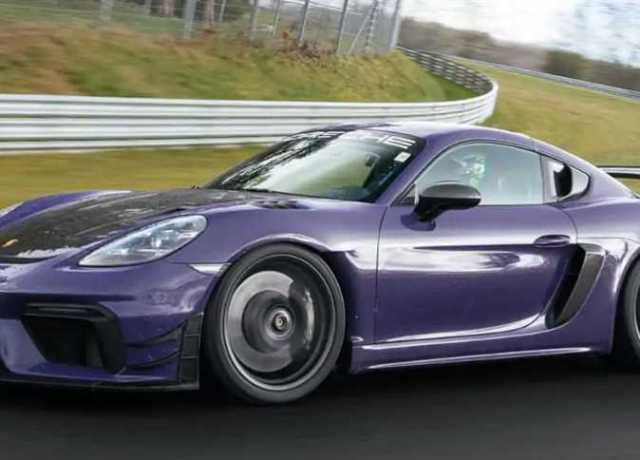 بورش تطلق مجموعة Manthey لطراز 718 Cayman GT4 RS مع إضافة تغييرات