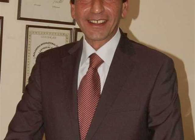 تشيع جنازة الراحل ياسر عبدالقادر «رائد علاج الأورام في مصر والشرق الأوسط»