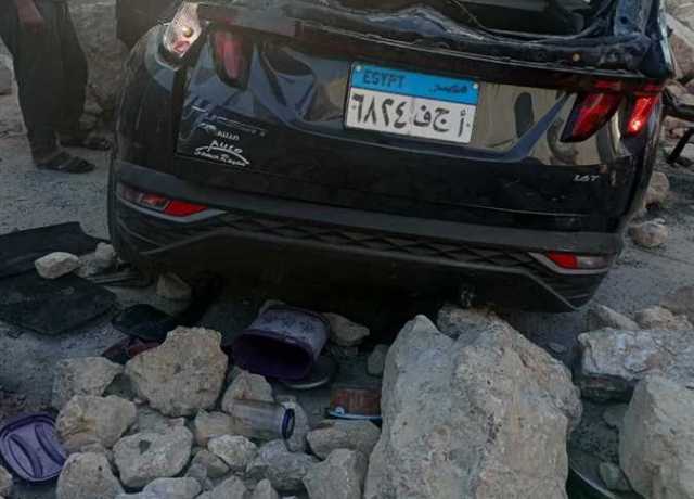 مصرع 4 في سقوط أحجار من جبل عتاقة على سيارتهم بطريق «السويس - السخنة»