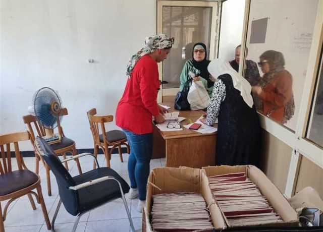 محافظ بورسعيد: استمرار توزيع «كارت ميزا» لمستحقي بدل المنطقة الحرة من أصحاب المعاشات