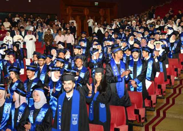 الاحتفال بتخريج 880 طالباً مصرياً ووافداً بـ«طب الإسكندرية» (صور)