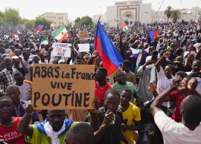 المجلس الانقلابي في النيجر يدعو لتنظيم مزيد من التظاهرات لدعمه
