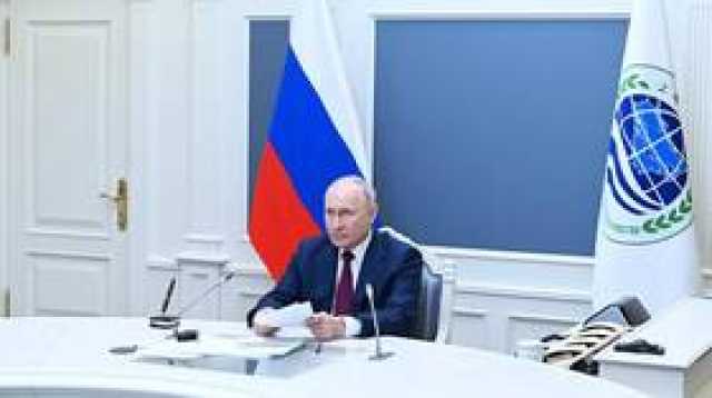 بوتين يشارك في مراسم تدشين أول خط للغاز الطبيعي المسال لمحطة 'أركتيك 2' (صور)