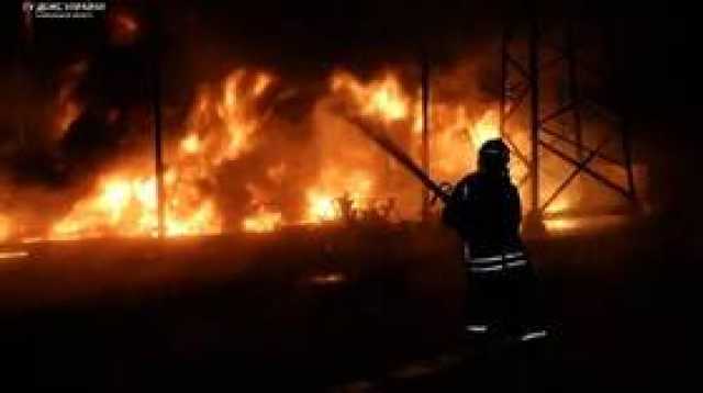 إعفاء قائد جناح بسلاح الجو اليوناني بعد انفجار أحد المستودعات بسبب الحرائق (فيديو)