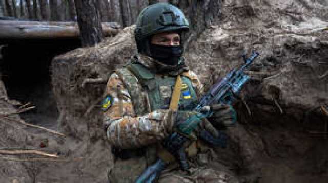 مستشار سابق لـCIA: واشنطن تريد هدنة من أجل إعادة تسليح قوات كييف