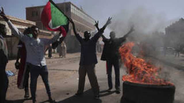 السودان: استمرار الاشتباكات في الخرطوم وأم درمان والحكومة تطرح خارطة طريق لإنهاء القتال
