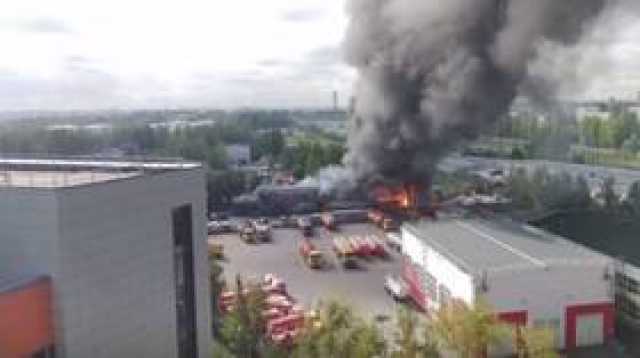 حريق بمستودع للمحروقات في بطرسبورغ