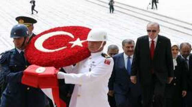 تحرك تركي رسمي بعد 'إساءات' من مواطن عربي لأتاتورك وجواز السفر التركي