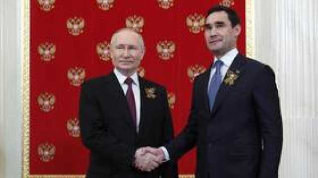 بوتين يهنئ رئيس تركمانستان بعيد ميلاده