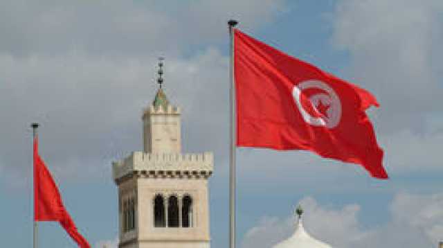 مصرع 8 مهاجرين غير شرعيين ومواطن بانقلاب شاحنة وسط تونس (صورة)