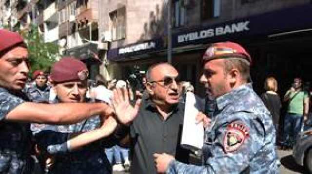 شرطة يريفان تعتقل نحو 150 ناشطا