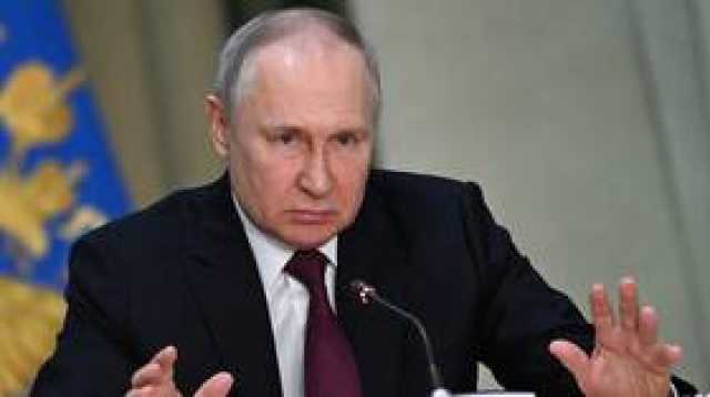 بوتين يسمح للأوكرانيين بدخول روسيا بموجب البطاقة الشخصية بما فيها منتهية الصلاحية