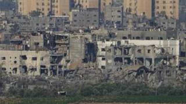قصف إسرائيلي مكثف على غزة في ساعات المساء.. استهداف للمستشفيات وأحزمة نارية في عدة مناطق (فيديو)